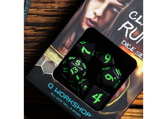 Набор кубиков Classic Runic Black & Green Dice Set (7 шт.)