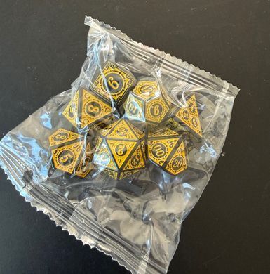 Набір кубиків (7 шт.) чорно-жовтий із візерунком (Black & Yellow Dice Set)