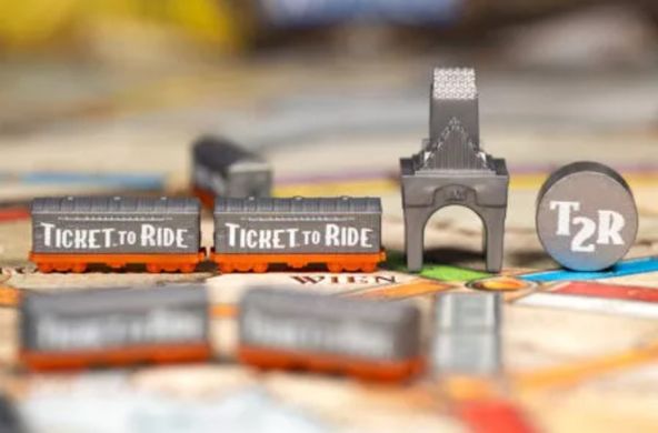 Промонабір для гри Квиток на потяг 7 (сірий) (Ticket to Ride: 20th Anniversary Deluxe Train Set)