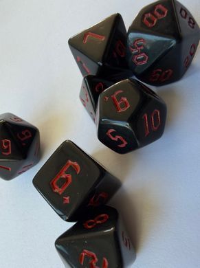 Набір кубиків (7 шт.) чорний із червоними цифрами (Opaque Black with Red Numbers Dice Set)